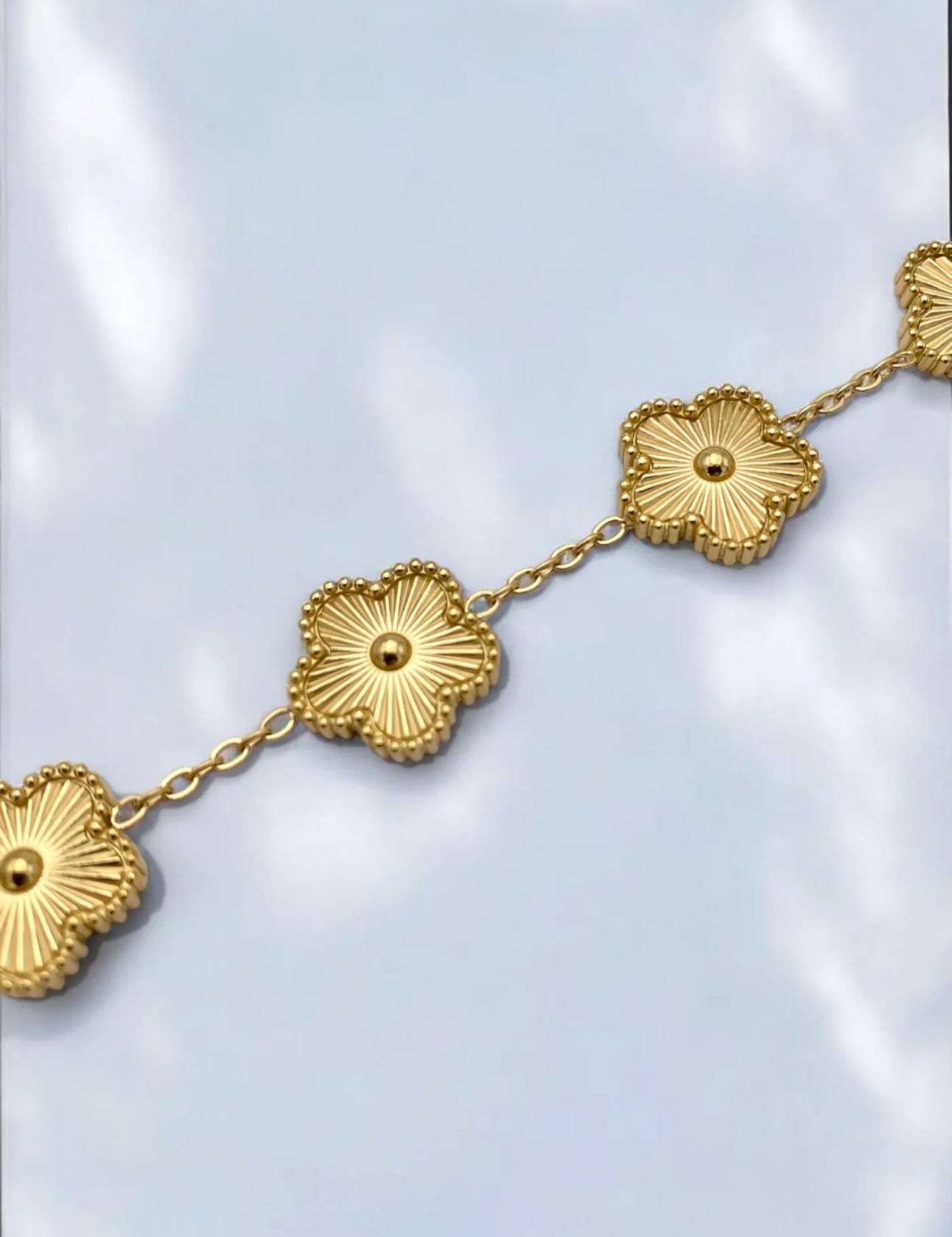 Bracelet - gold