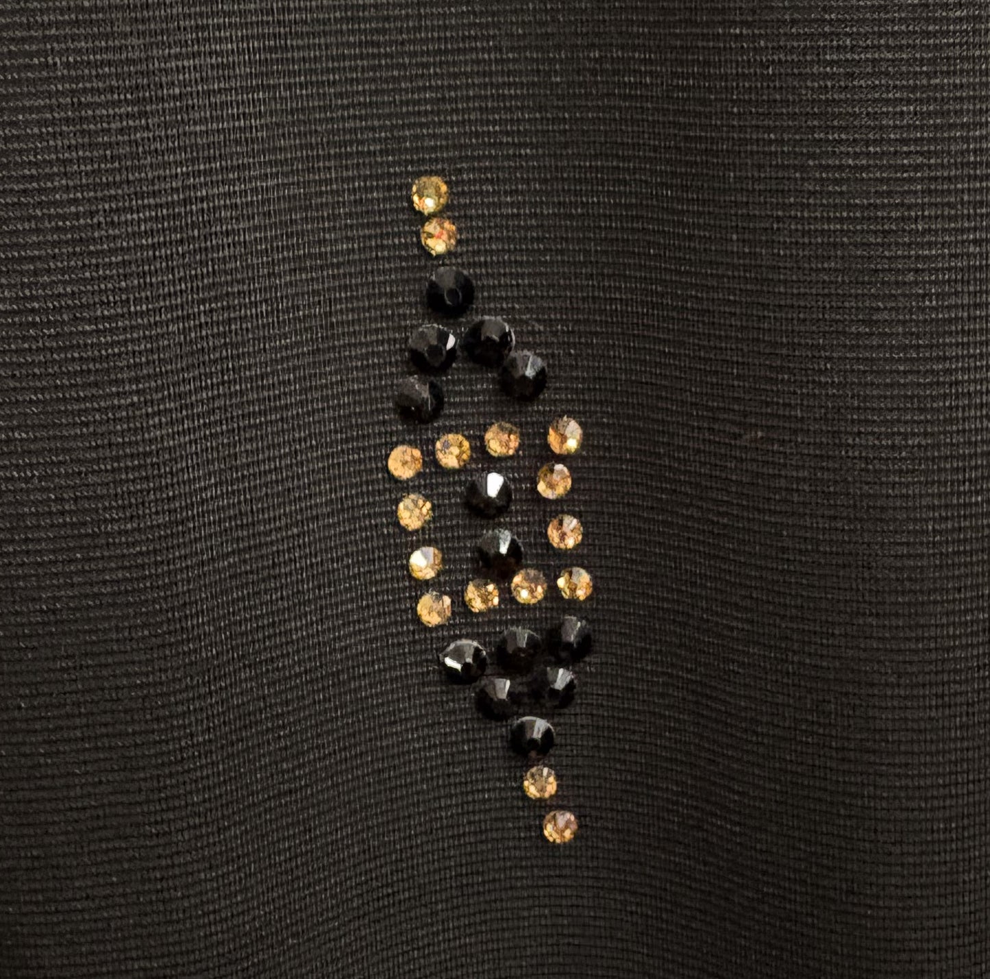 Premium scarf with stones and ruffled - Black