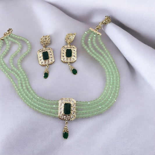 Green necklace set