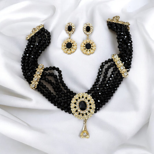 Black necklace set